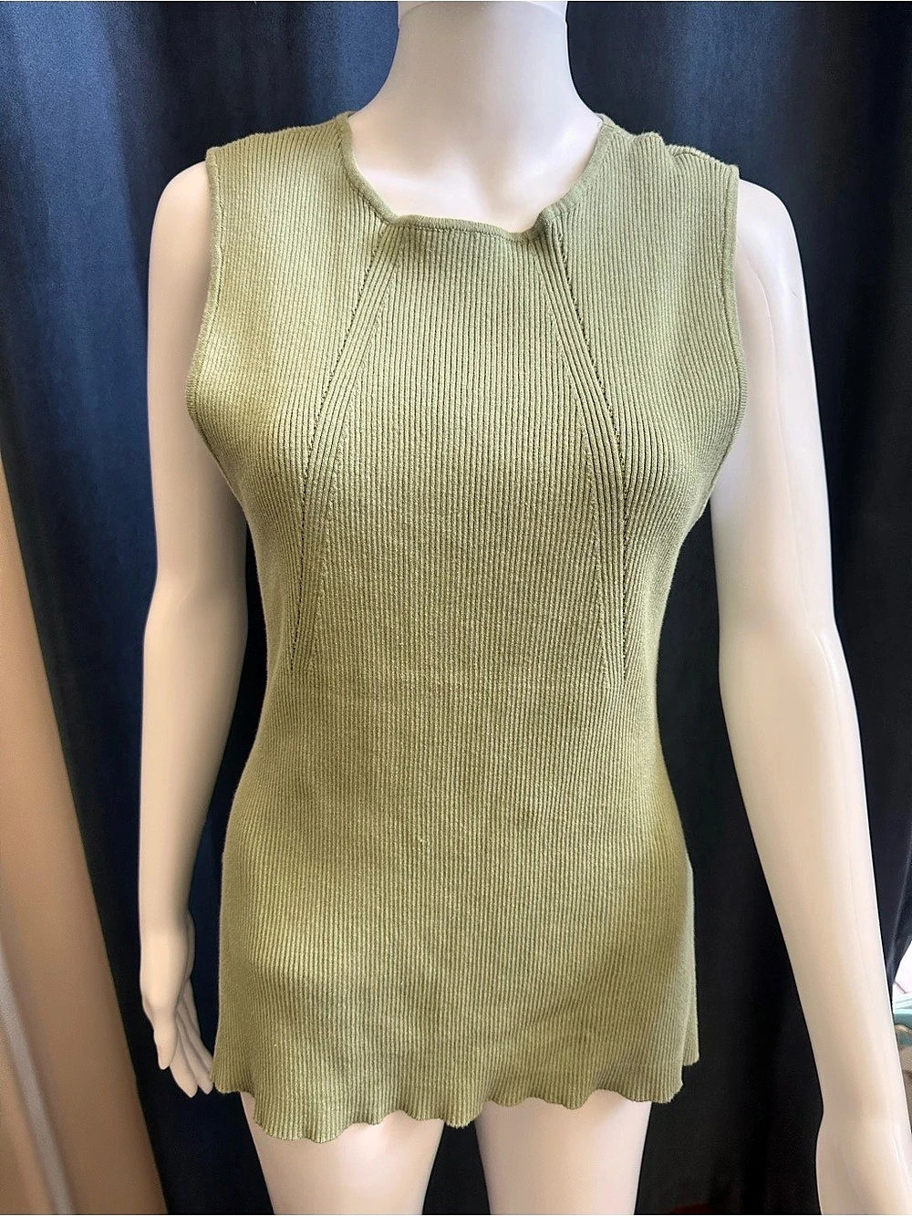 French Connection Ribbed Knit Tank Top in Sage Green Size Large NWT